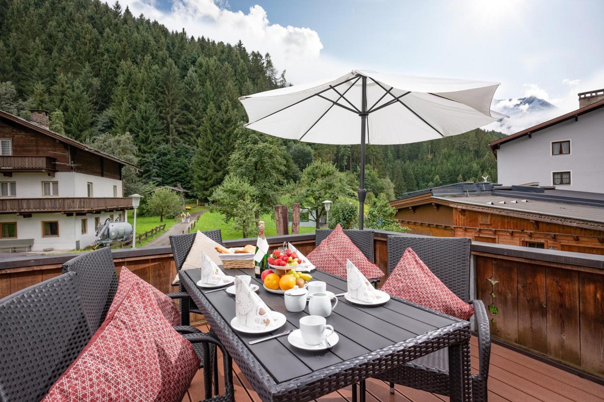 Landhaus Bohrer Mayrhofen Eksteriør billede
